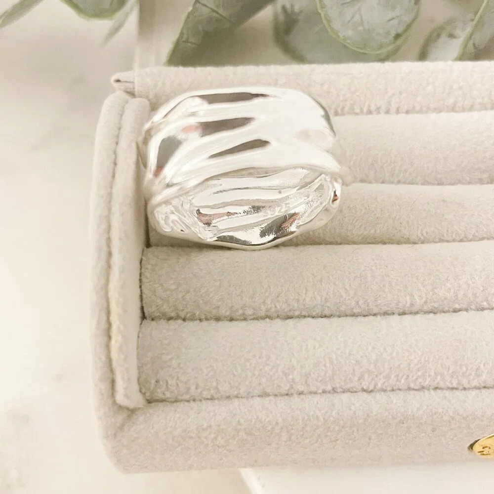 925 Sterling Silver Chunky Ring Thick Ring Band Wavy Ring Textured Ring - Picture 10 of 11